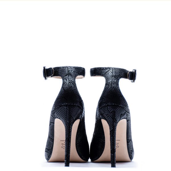 black stilletos heels for men and women