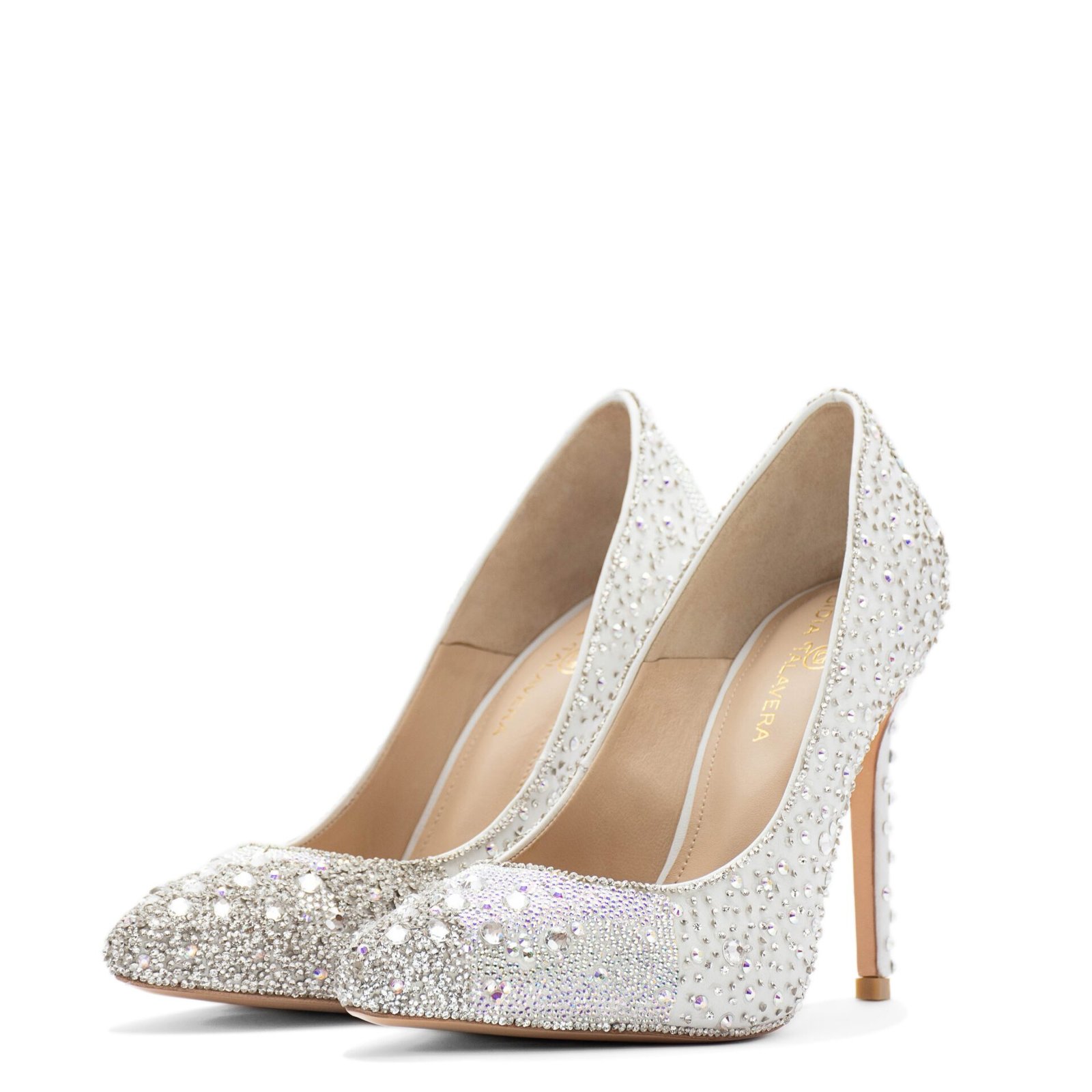Bride pointed toe shoes with crystals