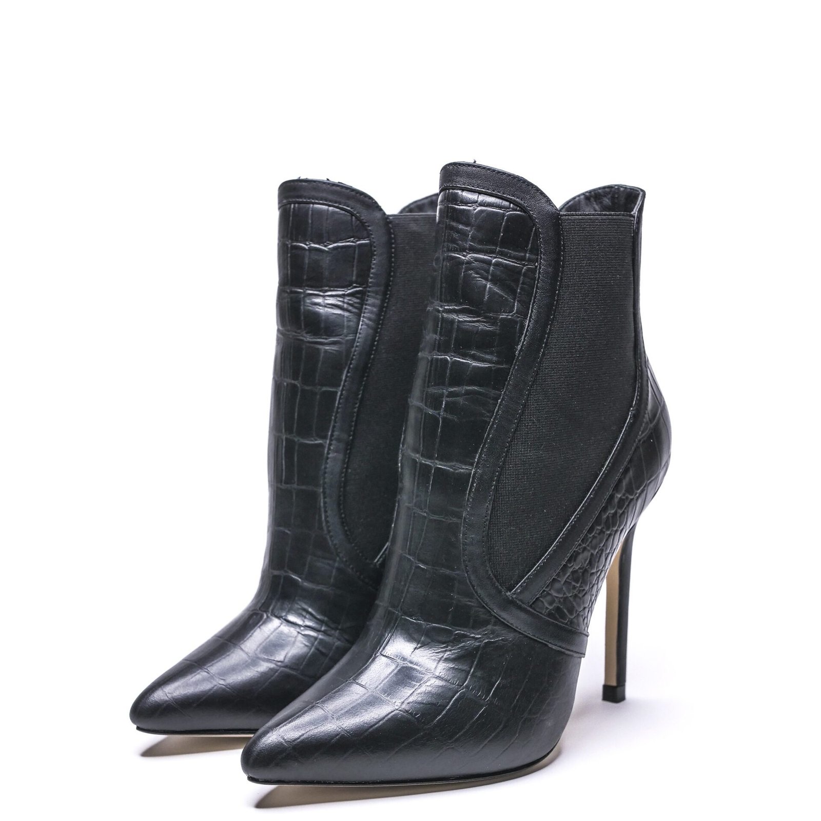 pointed-toe black boots
