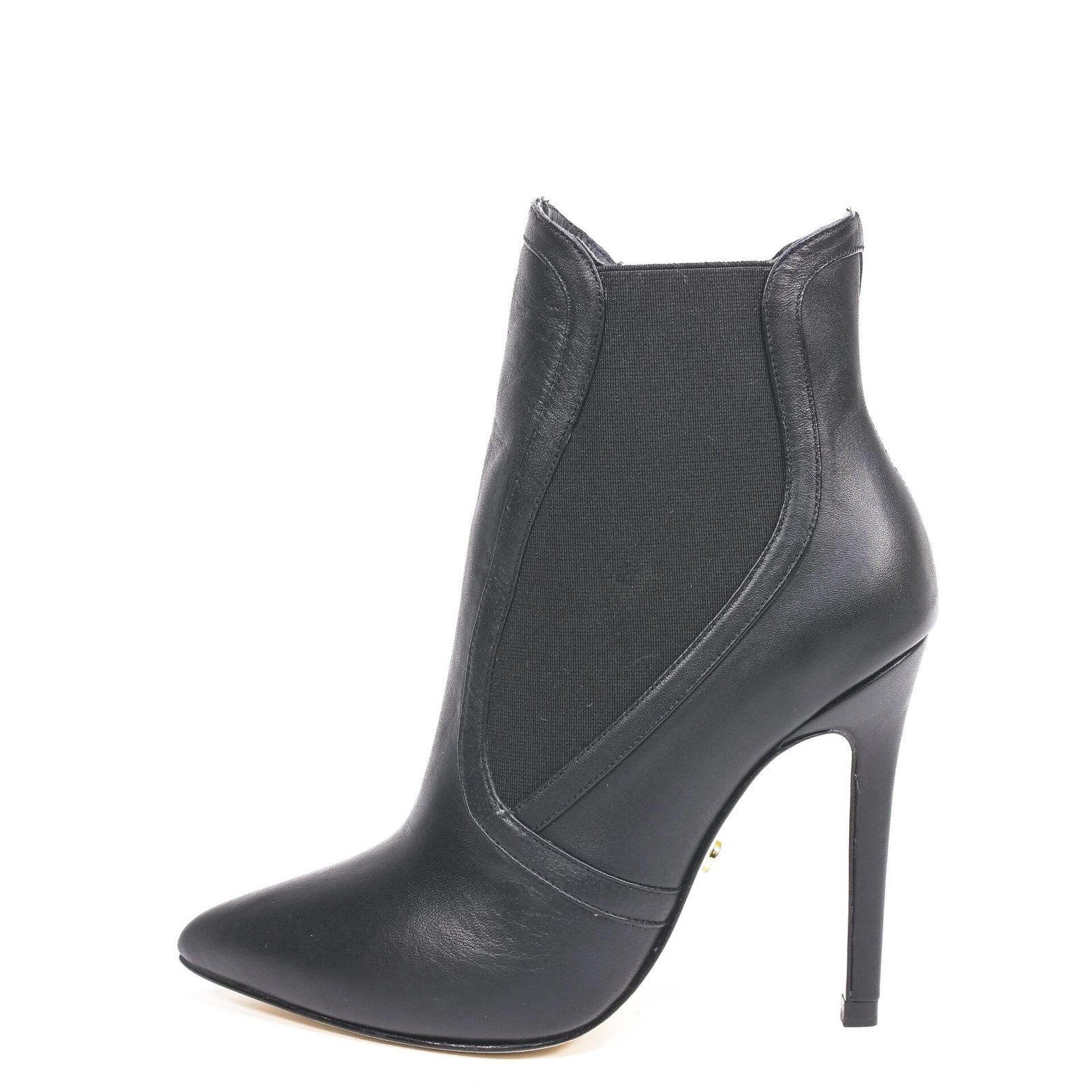Black Pointed toe boots